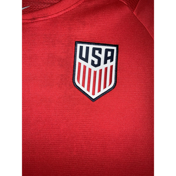 Nike Red USA Patch Jersey Shirt Size Medium - Picture 4 of 9